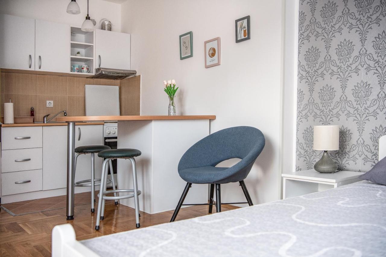 Stella Modern Apartment 2 Novi Sad Ngoại thất bức ảnh
