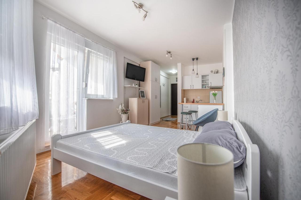 Stella Modern Apartment 2 Novi Sad Ngoại thất bức ảnh